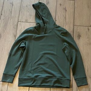 Lululemon Men's Green Hoodie
